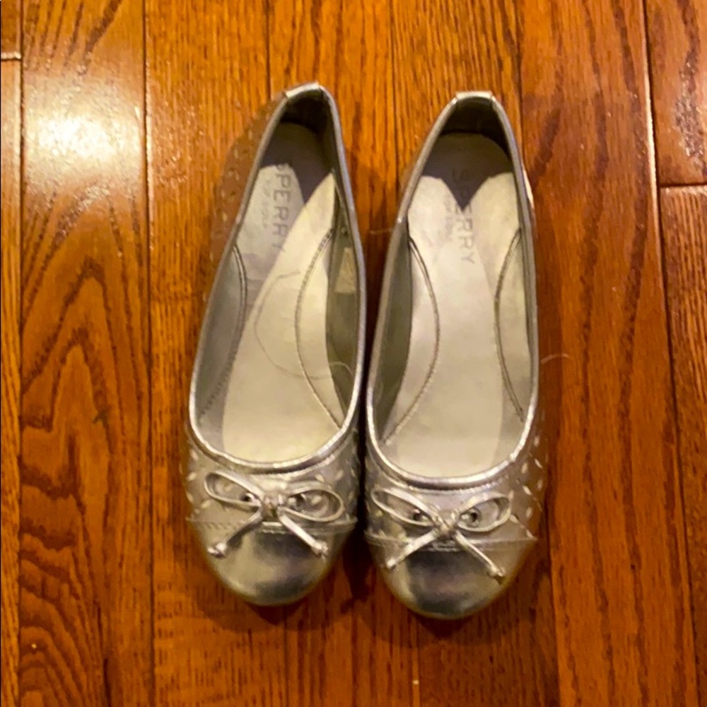 Silver girls dress shoes